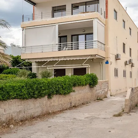 μοναδικής θέσης στη θάλασσα *