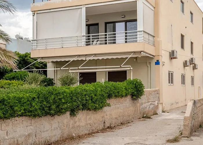 μοναδικής θέσης στη θάλασσα *